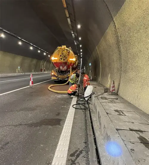 增城隧道排水渠清淤